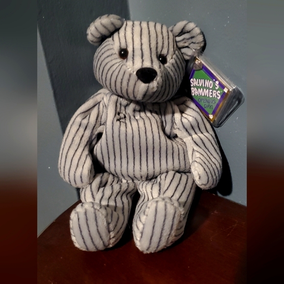 Vintage Salvino's Bammers 1999 Derek Jeter Opening day bear - Picture 1 of 2